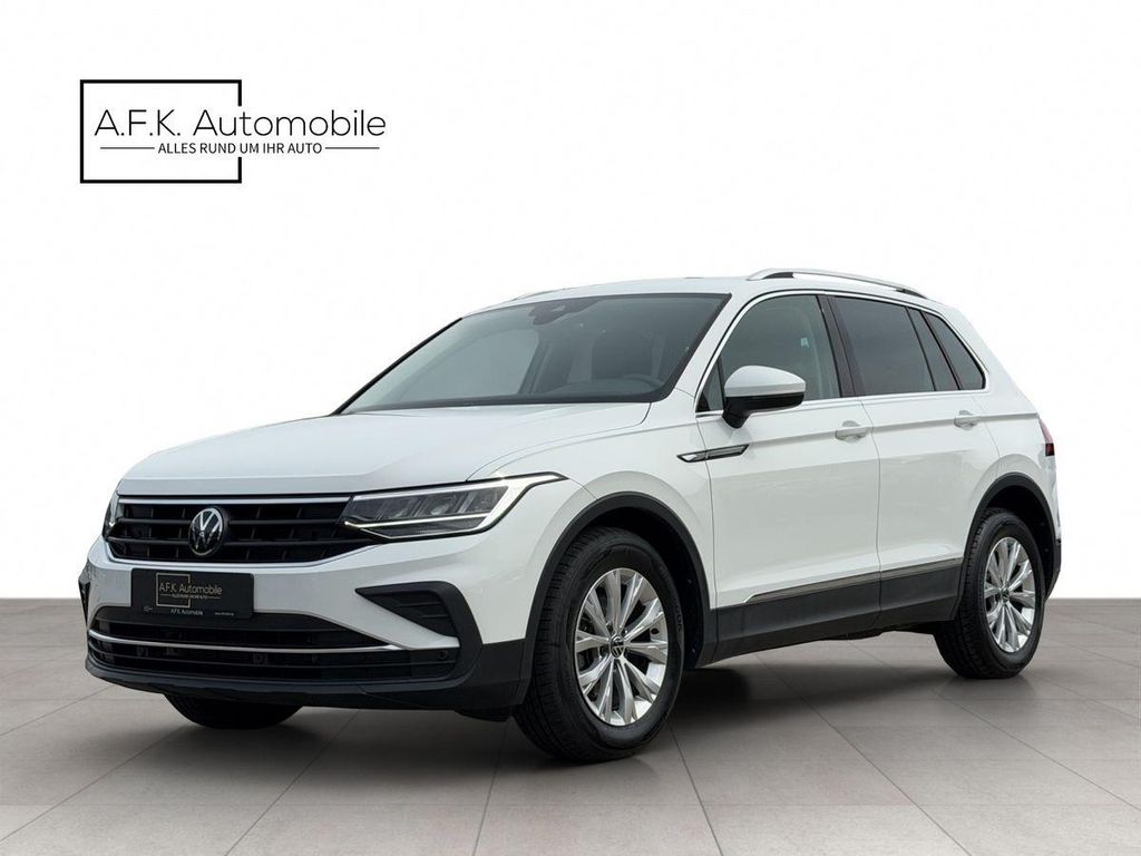 Volkswagen Tiguan 2024 г. Белый, пробег 34300 км