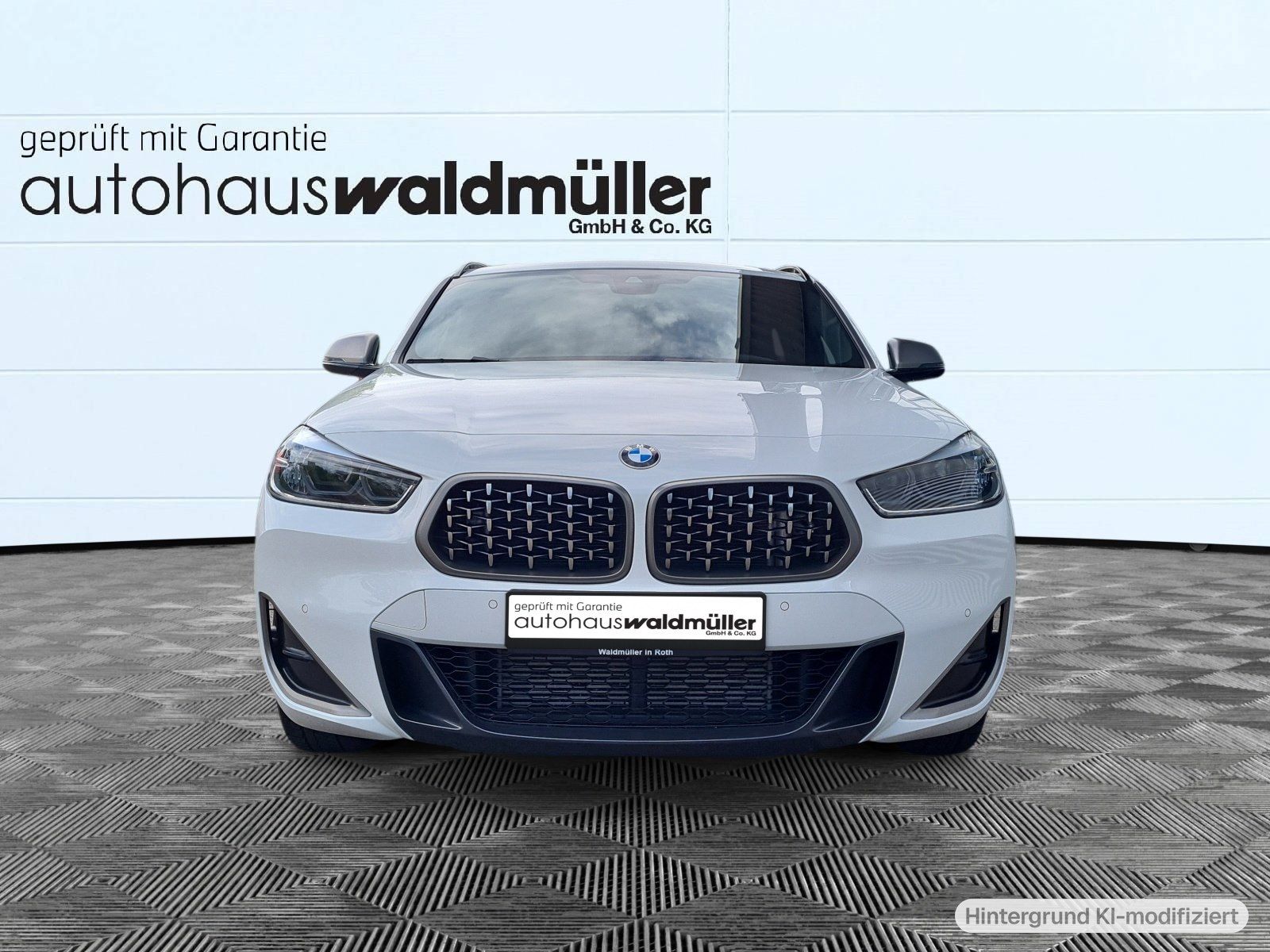 BMW X2 2023 г. Белый, пробег 52294 км