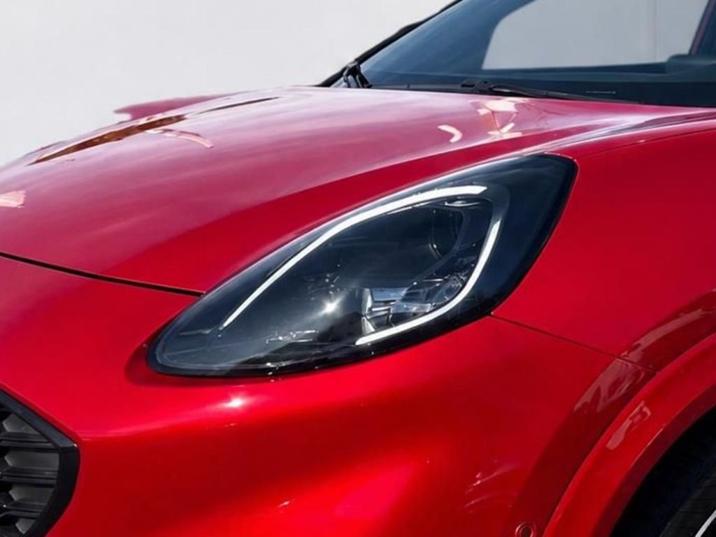 Ford Puma 2023 г. Красный, пробег 50354 км