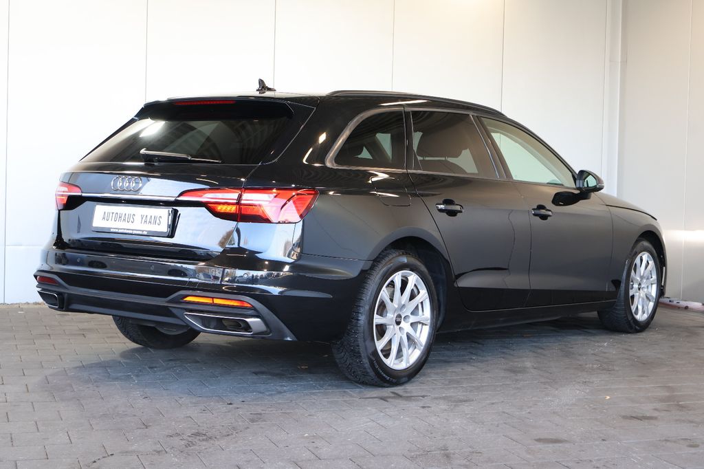 Audi A4 2022 г. Чёрный, пробег 57930 км