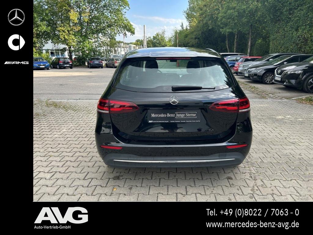 Mercedes-Benz B 180 2022 г. Чёрный, пробег 52890 км