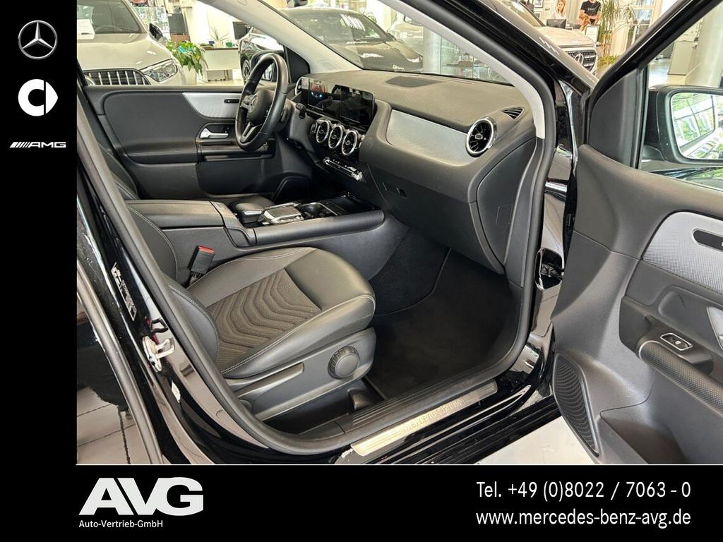 Mercedes-Benz B 180 2022 г. Чёрный, пробег 52890 км