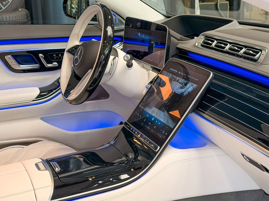Mercedes-Benz S 680 2024 г. Чёрный, пробег 28469 км