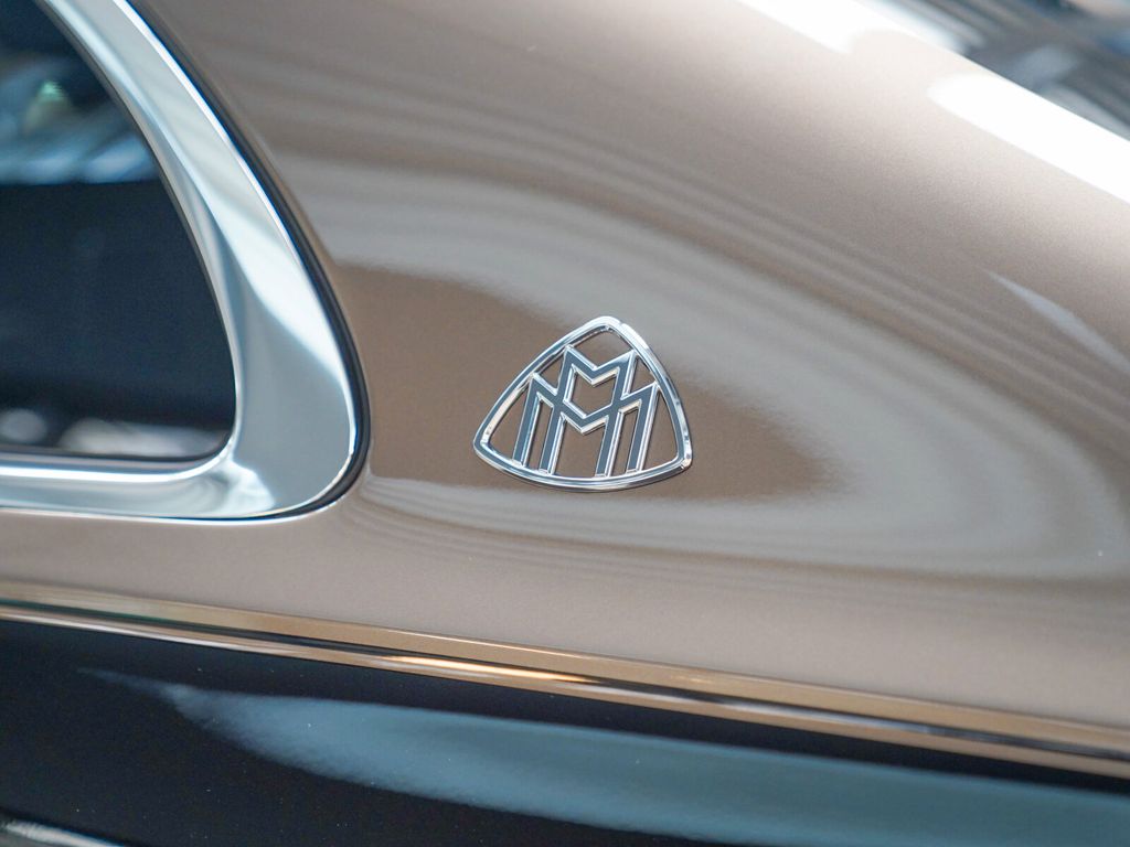 Mercedes-Benz S 680 2024 г. Чёрный, пробег 15327 км