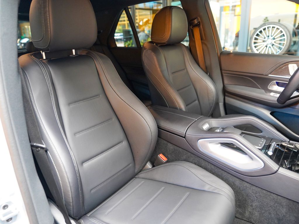 Mercedes-Benz GLE 450 2023 г. Серебристый, пробег 19366 км