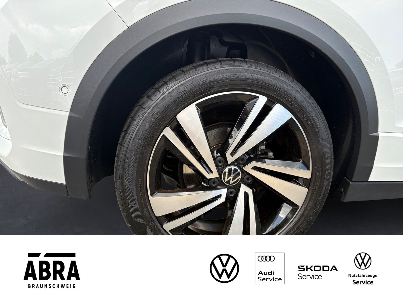 Volkswagen T-Roc 2022 г. Белый, пробег 38700 км