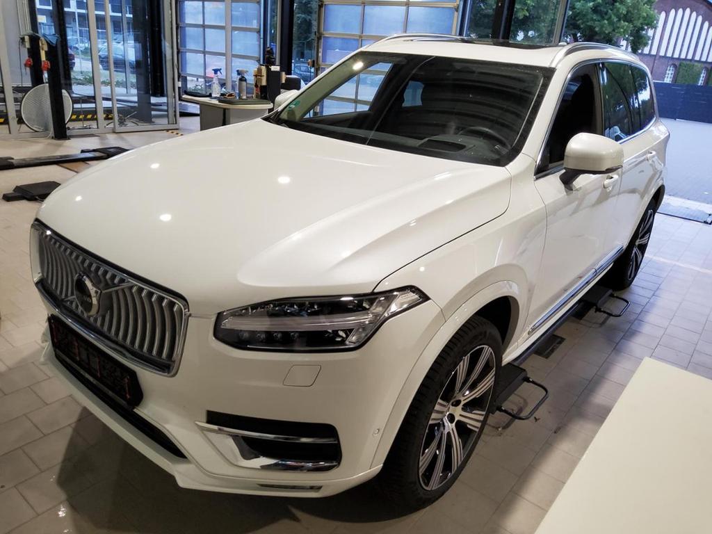 Volvo XC90 2023 г. Белый, пробег 46016 км