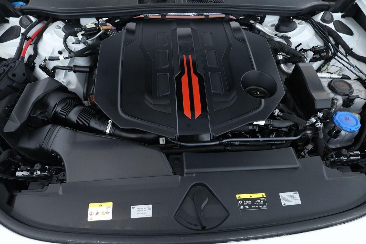 Audi S5 2025 г. Белый, пробег 25100 км