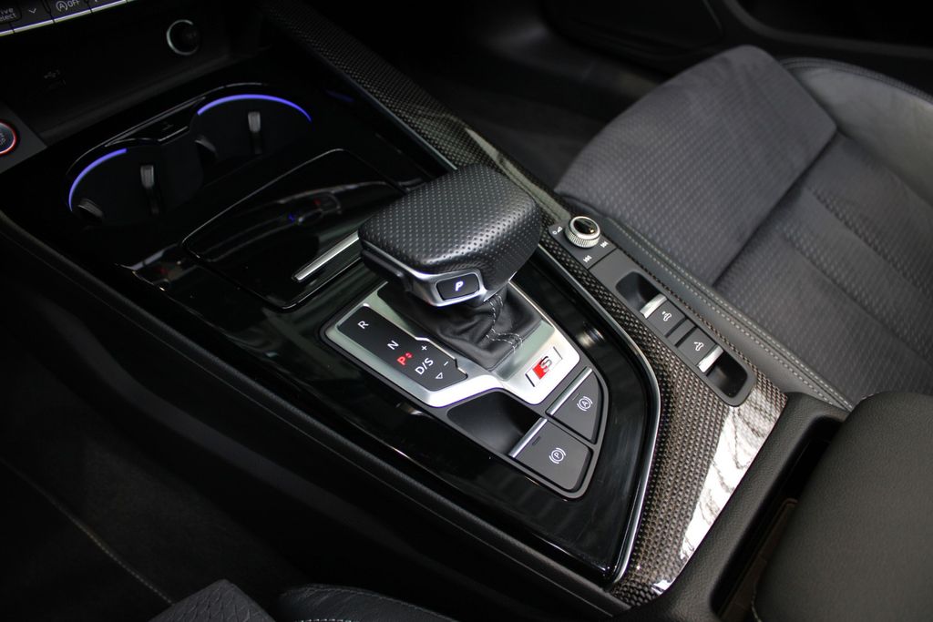 Audi S5 2022 г. Белый, пробег 39500 км