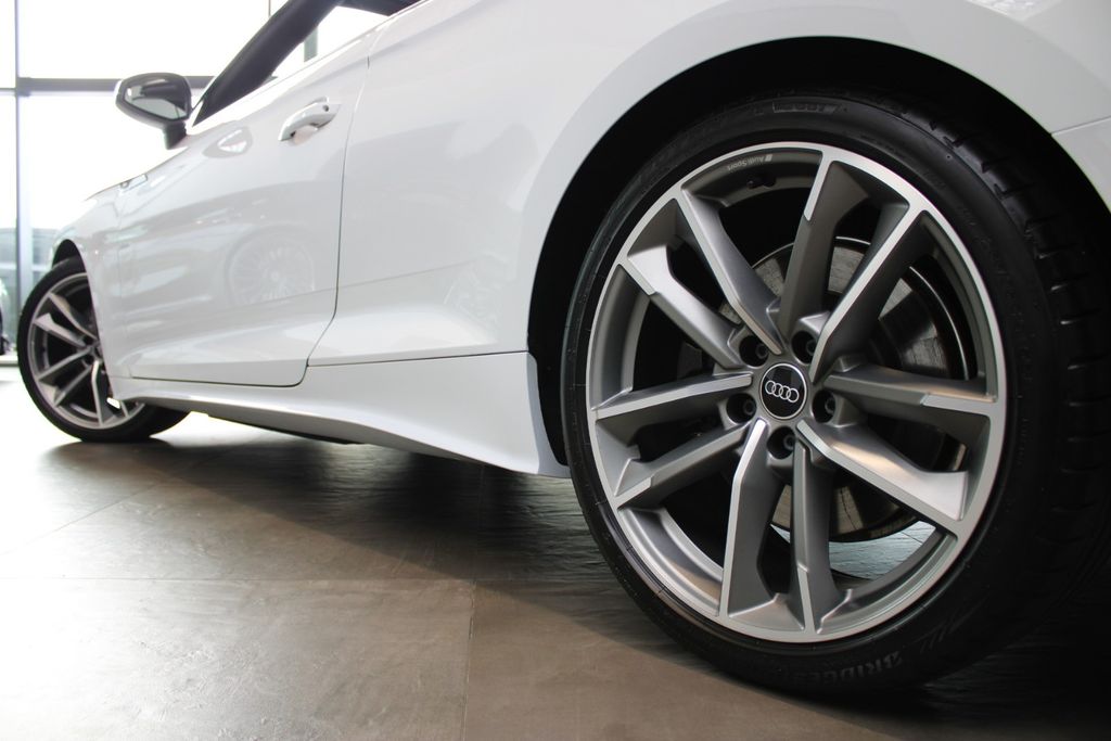 Audi S5 2022 г. Белый, пробег 39500 км