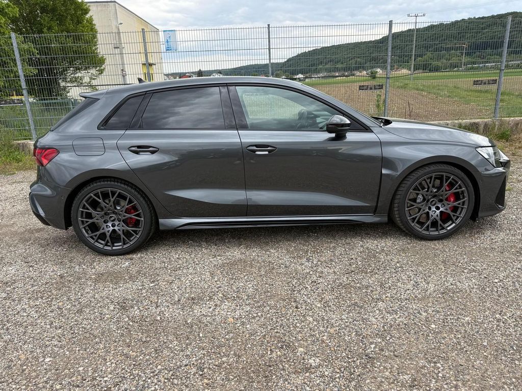 Audi RS3 2026 г. Серый, пробег 1500 км