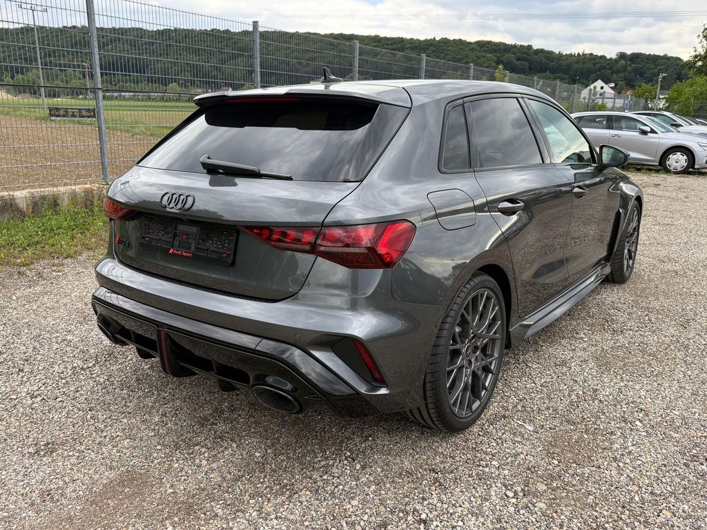 Audi RS3 2026 г. Серый, пробег 1500 км