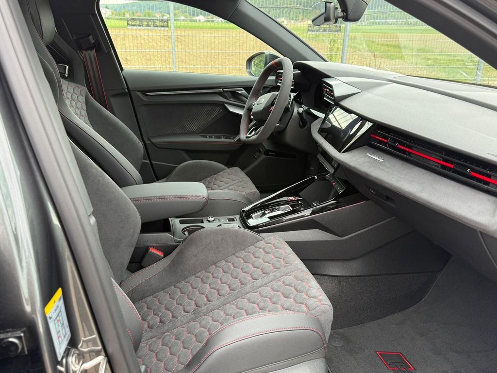 Audi RS3 2026 г. Серый, пробег 1500 км