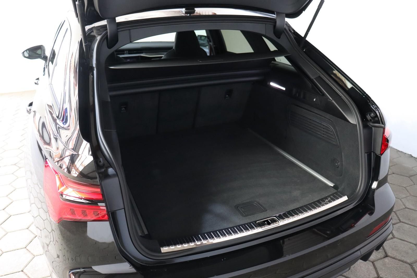 Audi S6 2025 г. Чёрный, пробег 9990 км