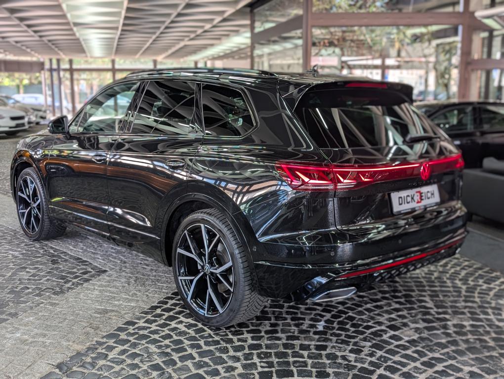 Volkswagen Touareg 2025 г. Чёрный, пробег 23297 км
