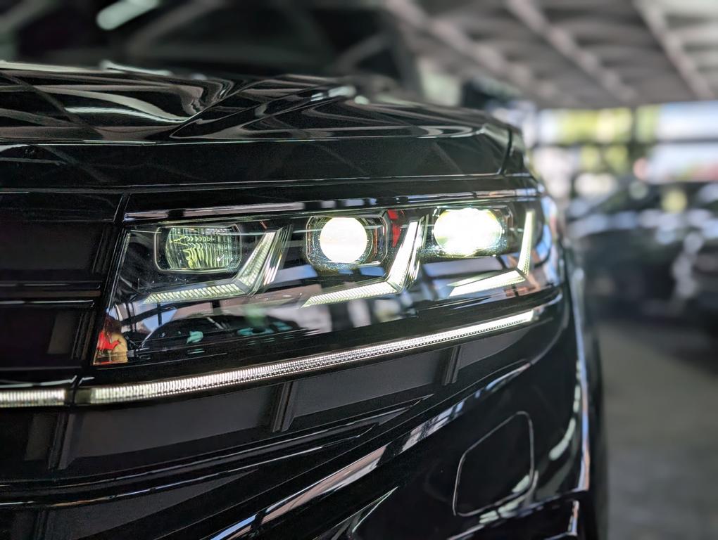 Volkswagen Touareg 2025 г. Чёрный, пробег 23297 км