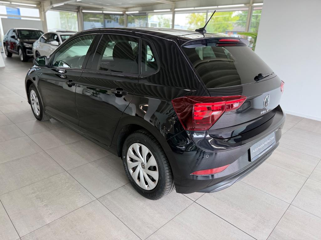Volkswagen Polo 2023 г. Чёрный, пробег 50000 км