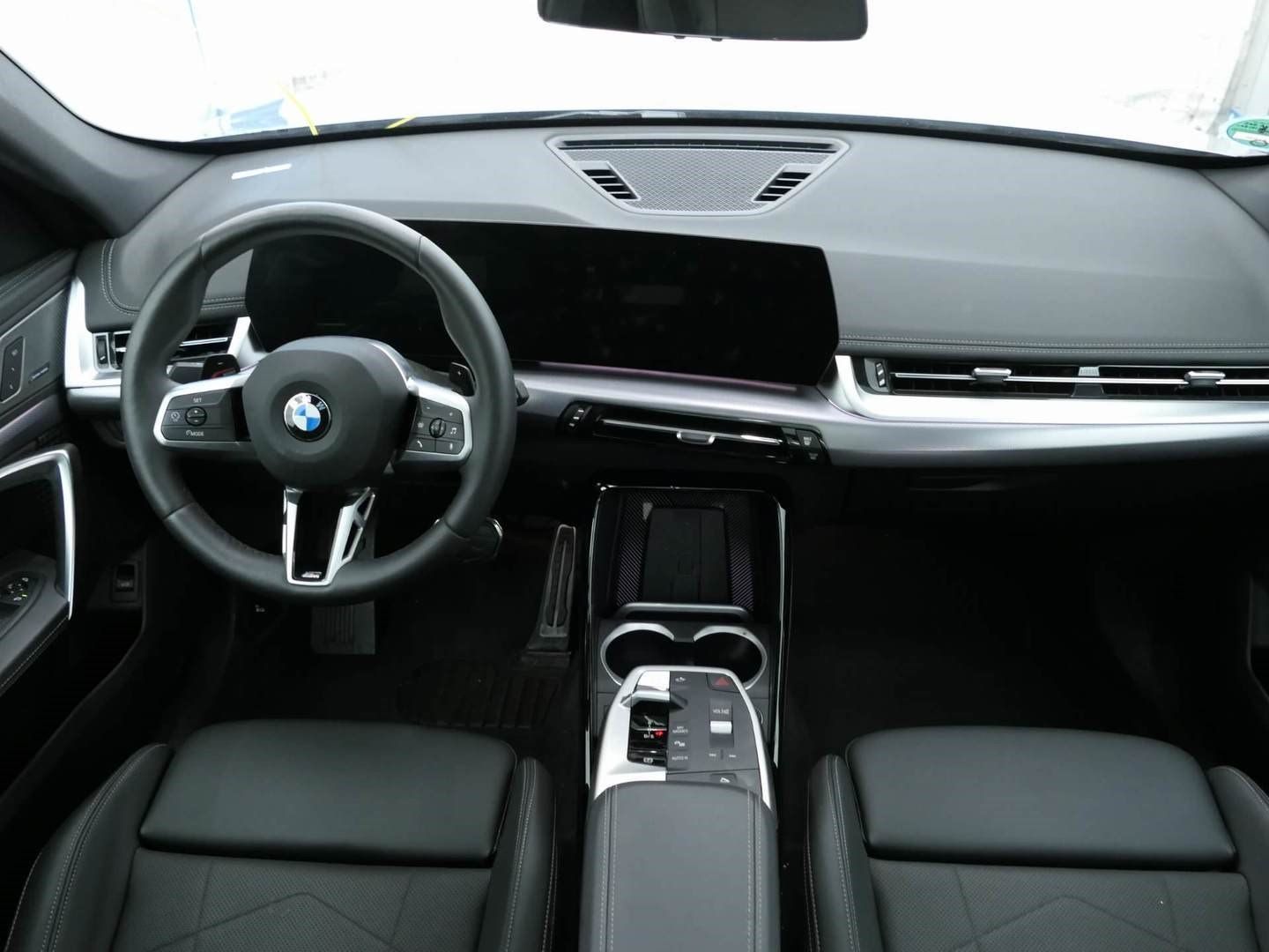 BMW X1 2025 г. Серебристый, пробег 22571 км