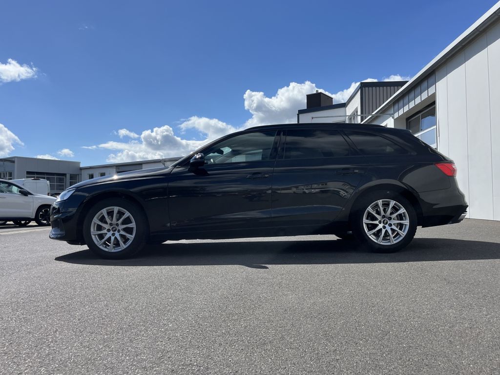 Audi A4 2022 г. Чёрный, пробег 50418 км