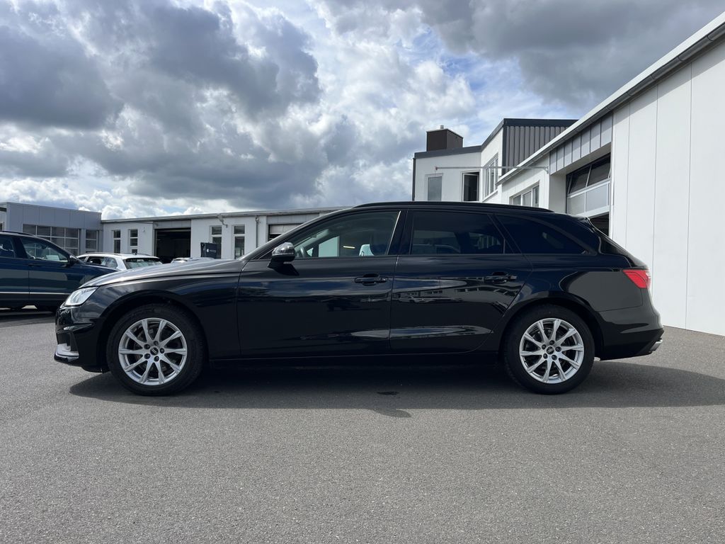 Audi A4 2022 г. Чёрный, пробег 46016 км