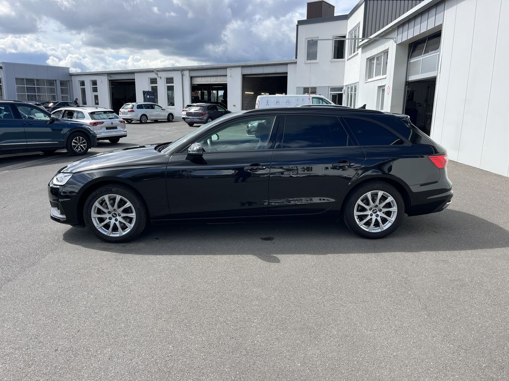 Audi A4 2022 г. Чёрный, пробег 46016 км