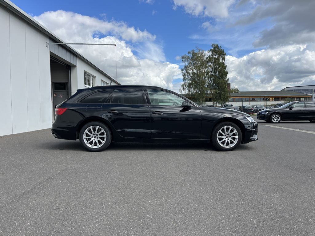 Audi A4 2022 г. Чёрный, пробег 46016 км