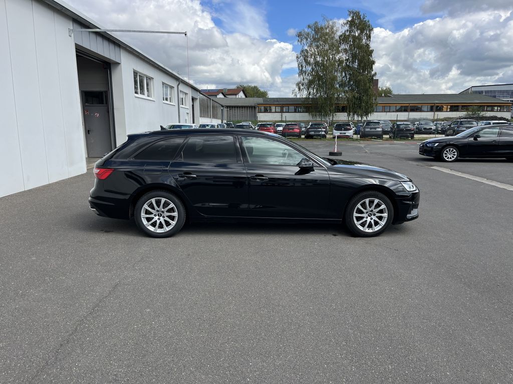 Audi A4 2022 г. Чёрный, пробег 46016 км