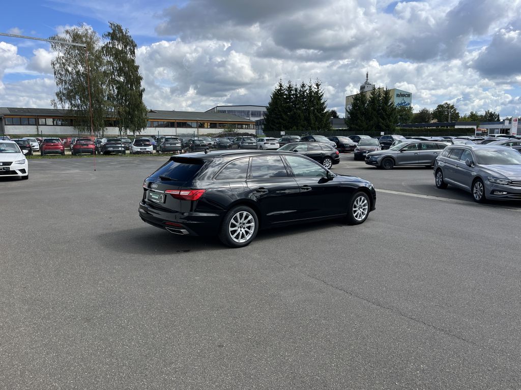 Audi A4 2022 г. Чёрный, пробег 46016 км