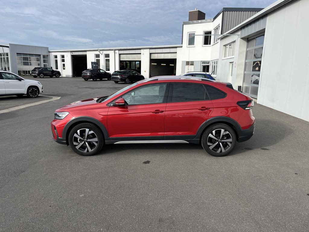 Volkswagen Taigo 2022 г. Красный, пробег 23272 км