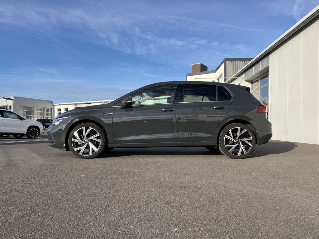Volkswagen Golf 2024 г. Серый, пробег 29987 км