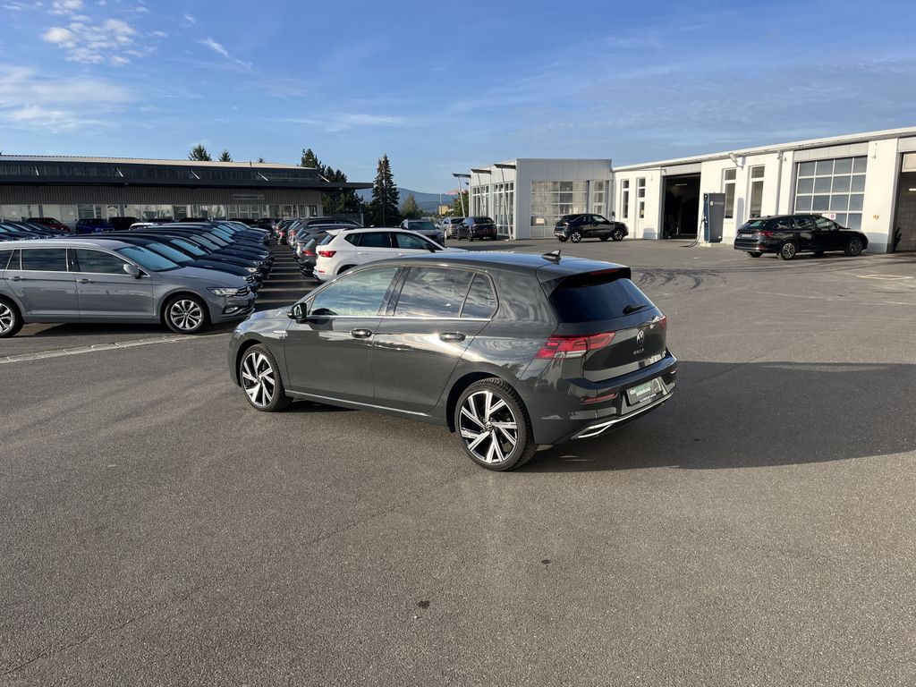 Volkswagen Golf 2024 г. Серый, пробег 29987 км