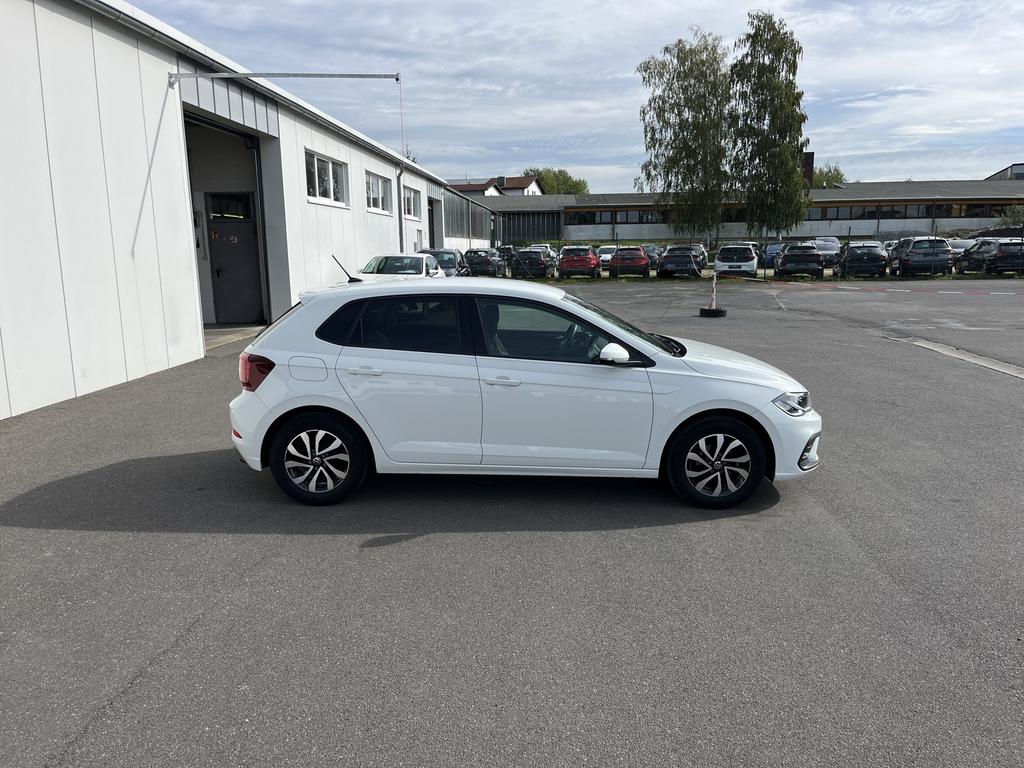 Volkswagen Polo 2023 г. Белый, пробег 25240 км