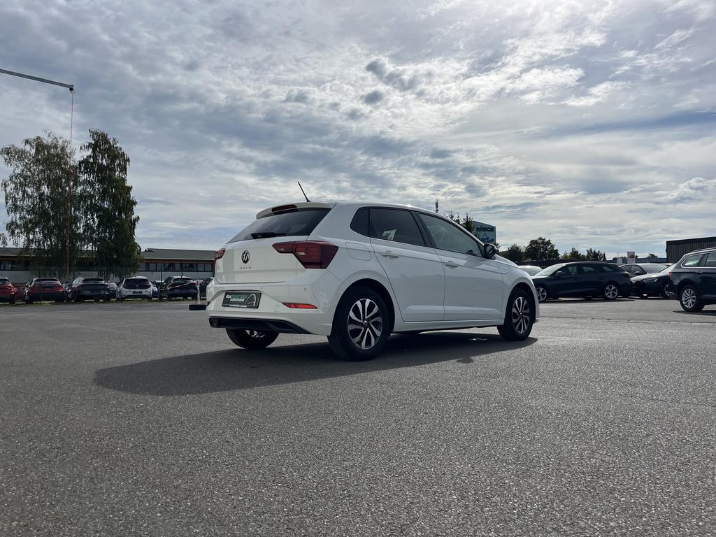 Volkswagen Polo 2023 г. Белый, пробег 25240 км