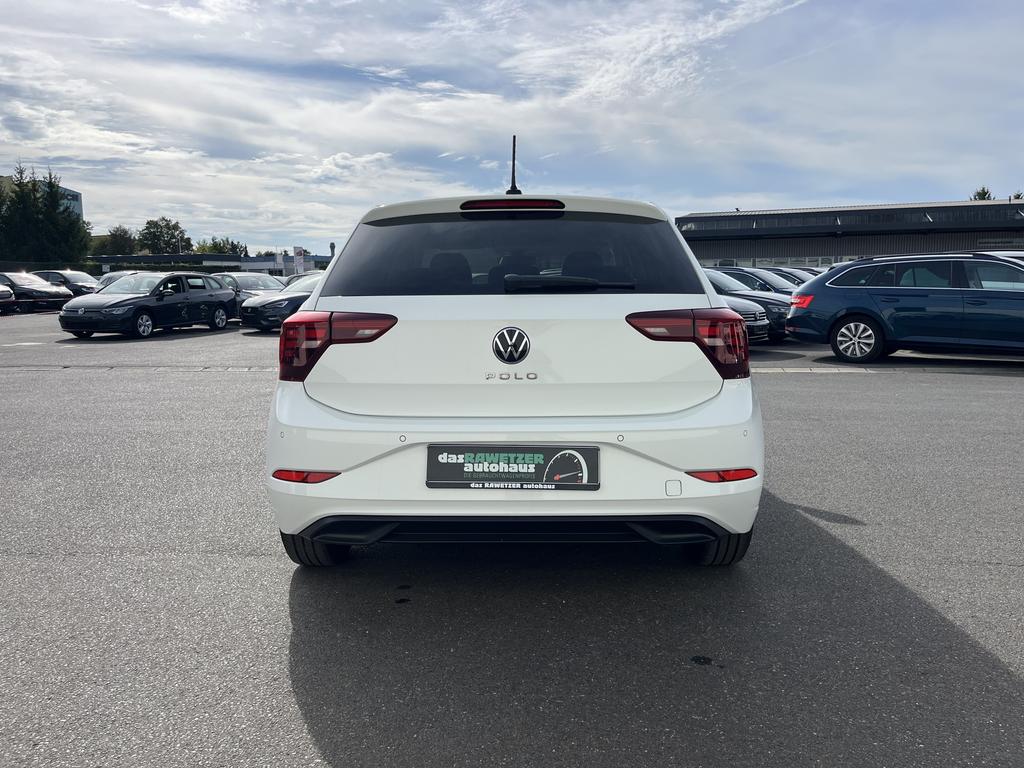 Volkswagen Polo 2023 г. Белый, пробег 25240 км