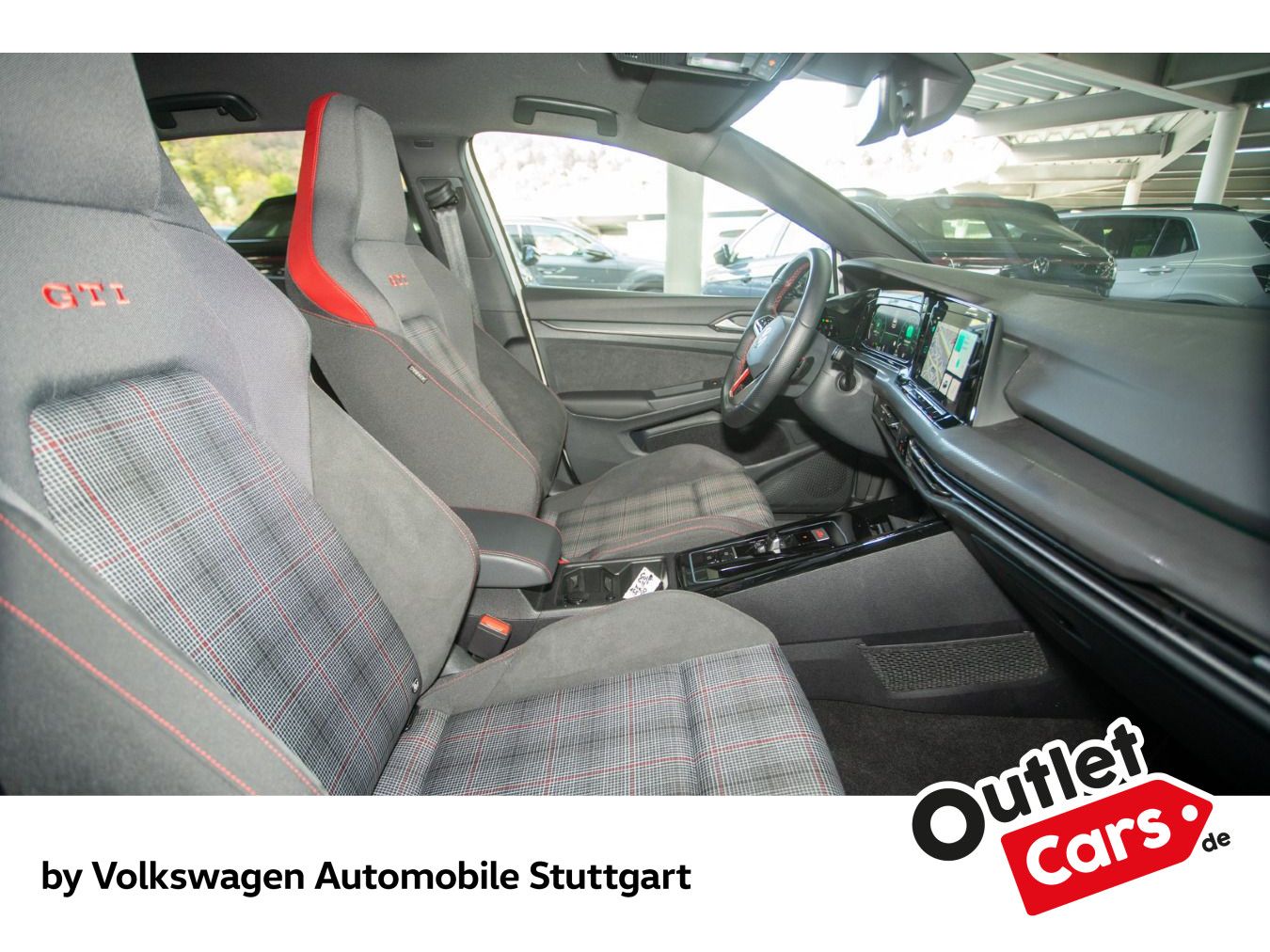 Volkswagen Golf 2024 г. Белый, пробег 21387 км
