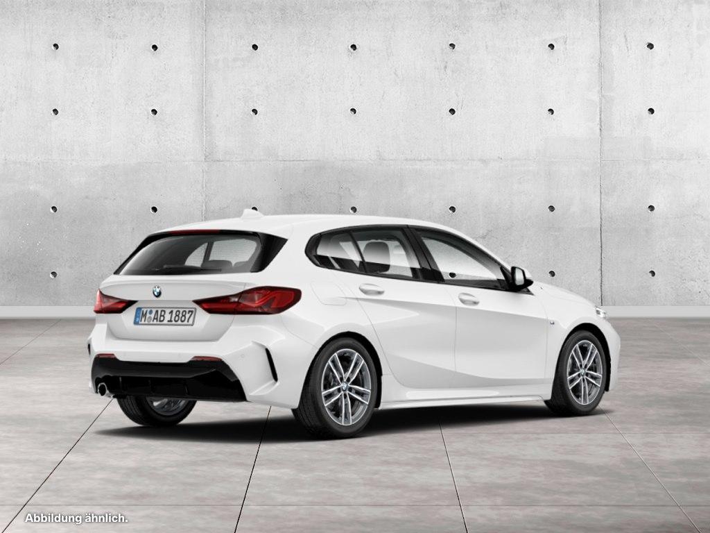 BMW 118 2024 г. Белый, пробег 57300 км