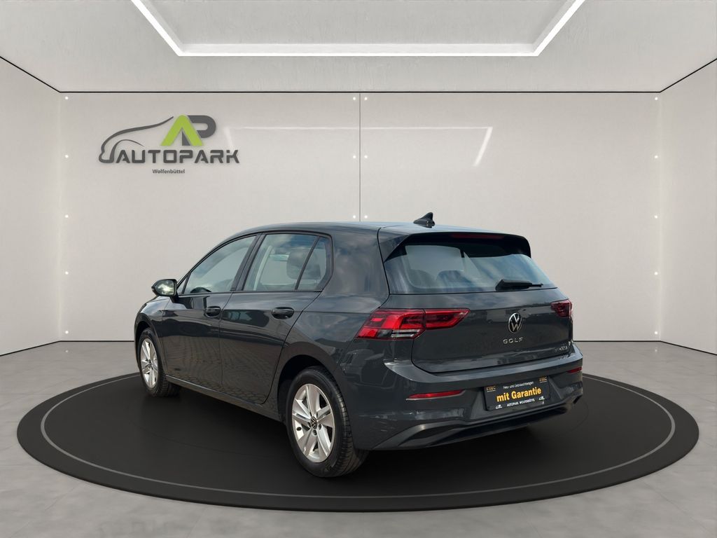 Volkswagen Golf 2023 г. Серый, пробег 41531 км