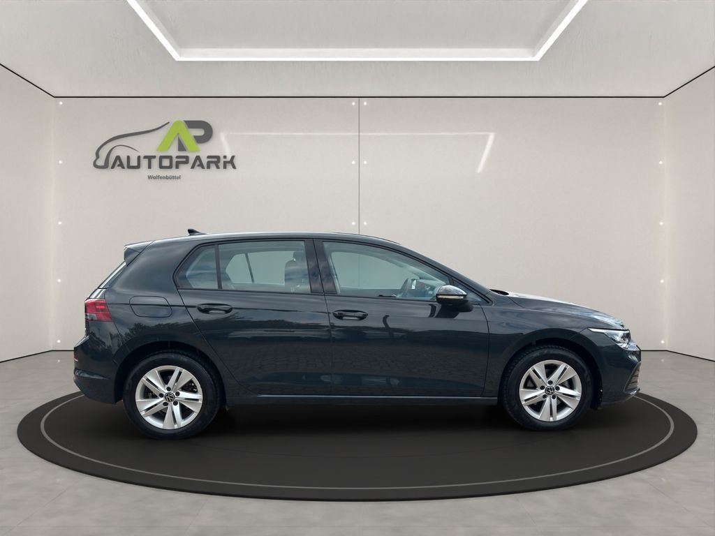 Volkswagen Golf 2023 г. Серый, пробег 41531 км