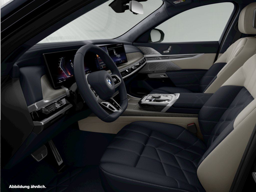 BMW 740 2025 г. Чёрный, пробег 52620 км