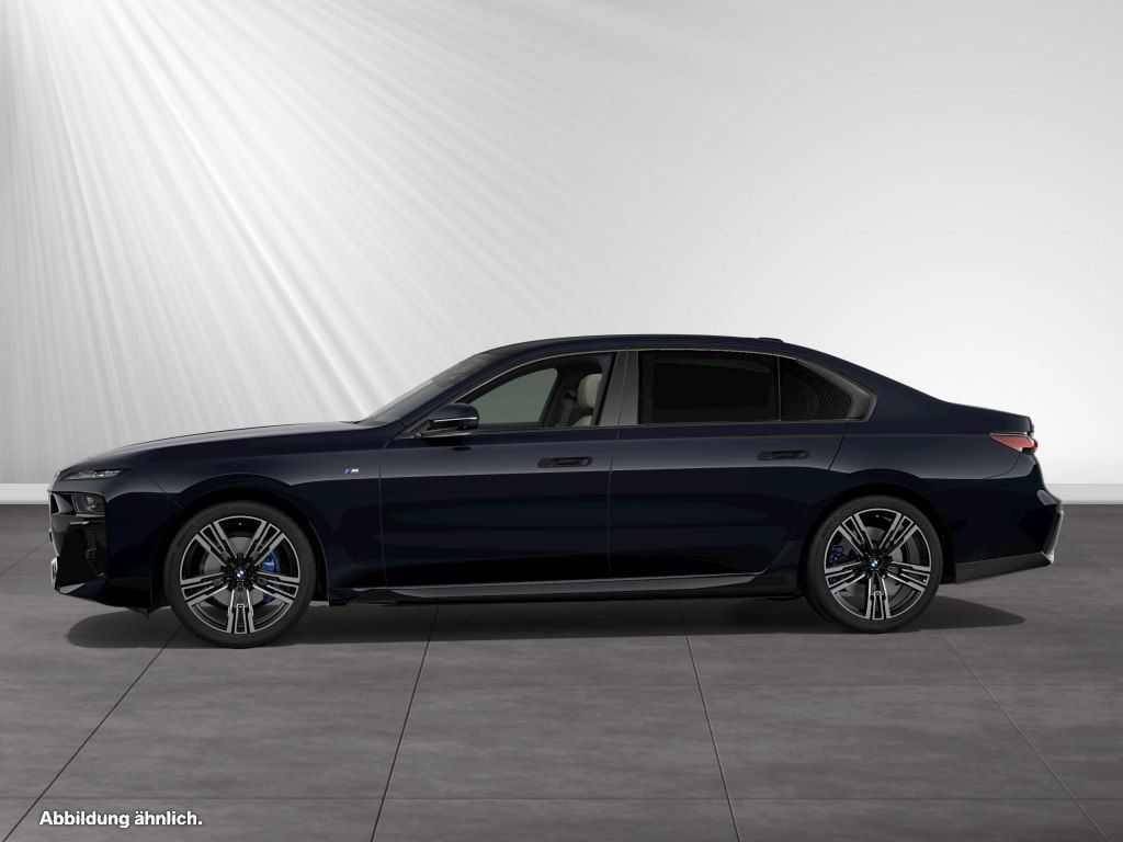 BMW 740 2025 г. Чёрный, пробег 52620 км