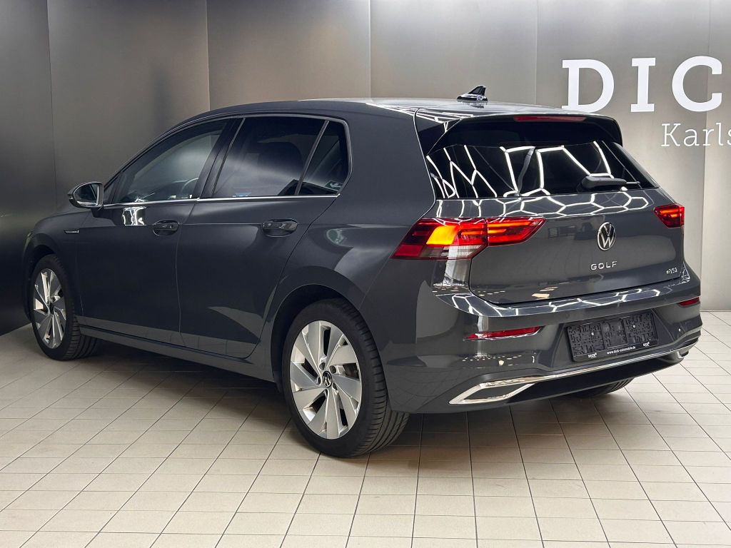 Volkswagen Golf 2023 г. Серый, пробег 36480 км