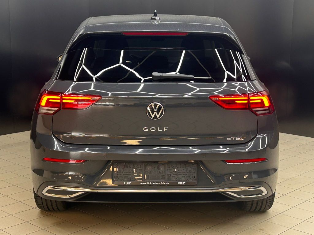 Volkswagen Golf 2023 г. Серый, пробег 36480 км