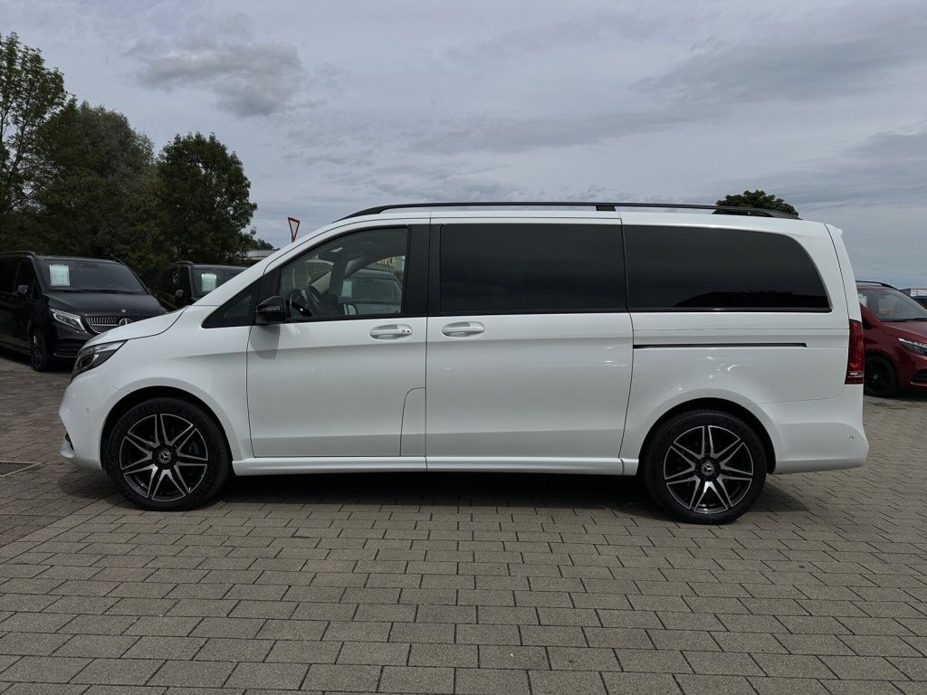 Mercedes-Benz V 300 2022 г. Белый, пробег 20664 км