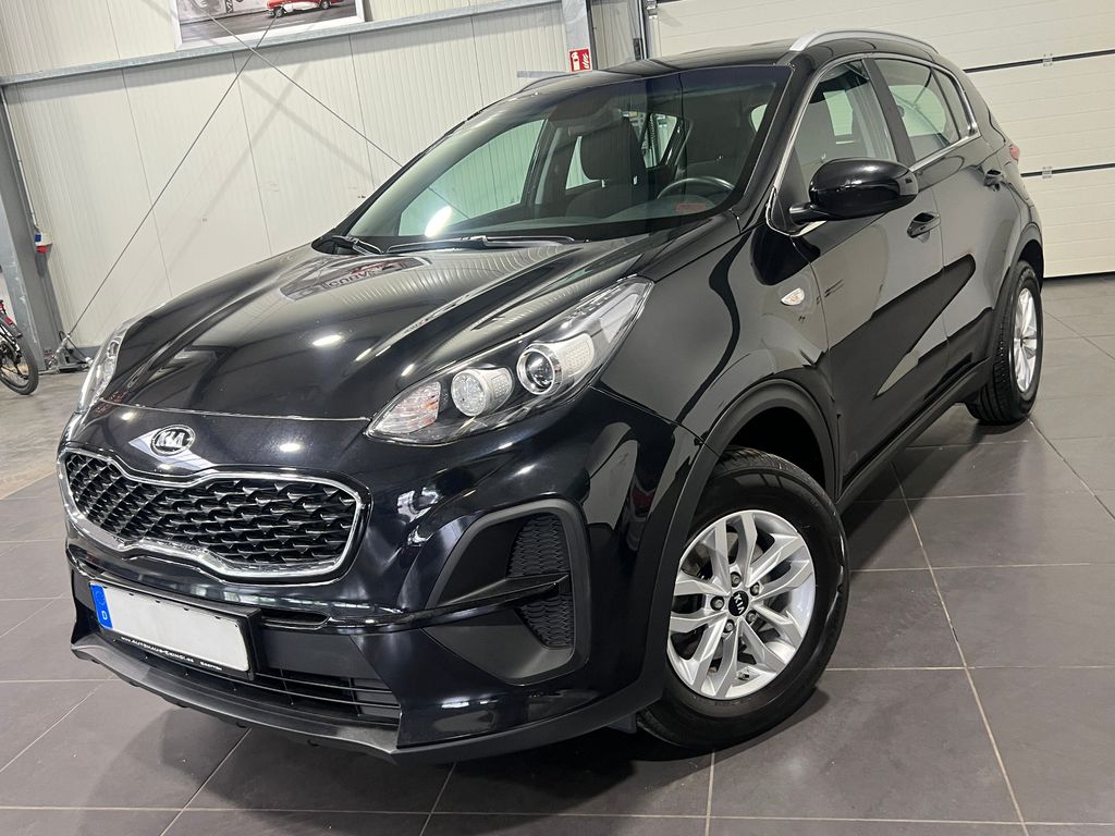 Kia Sportage 2022 г. Чёрный, пробег 54000 км