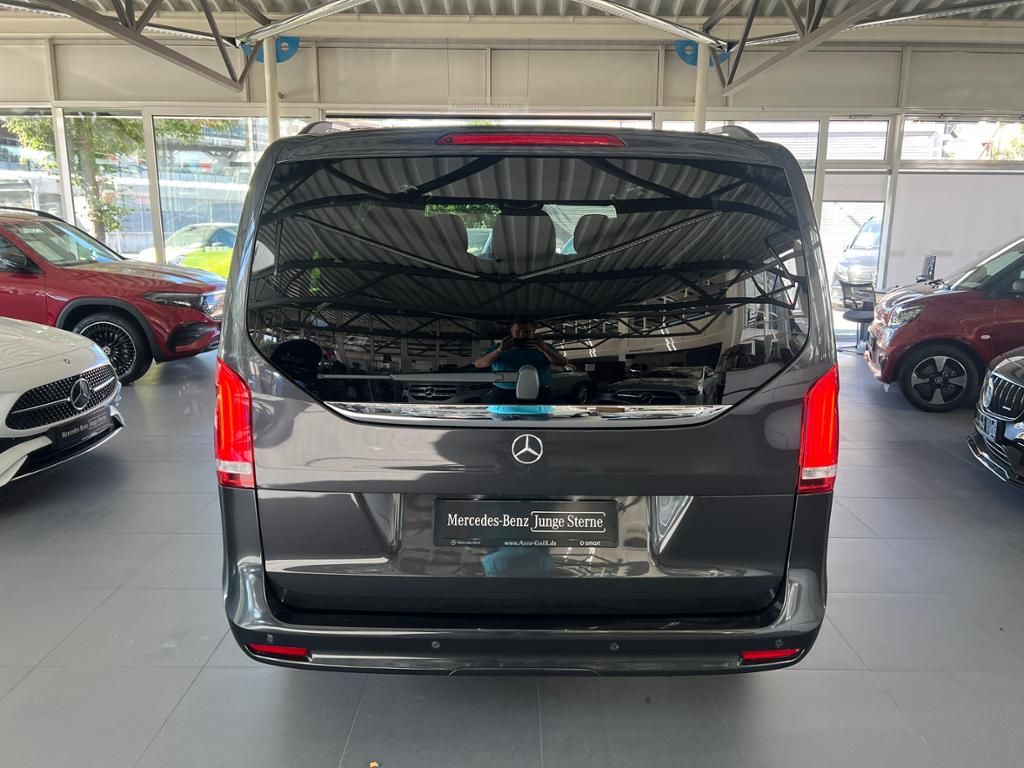 Mercedes-Benz V 300 2023 г. Серый, пробег 14950 км