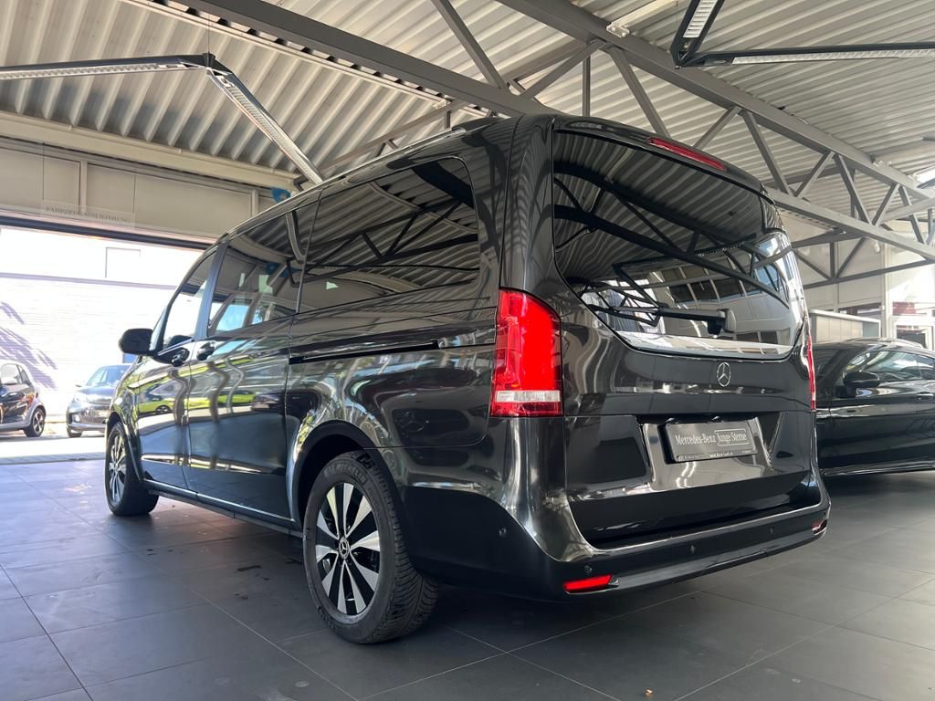 Mercedes-Benz V 300 2023 г. Серый, пробег 14950 км