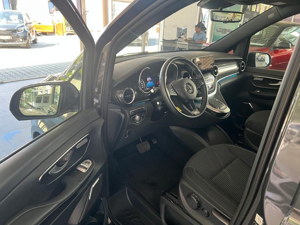 Mercedes-Benz V 300 2023 г. Серый, пробег 14950 км