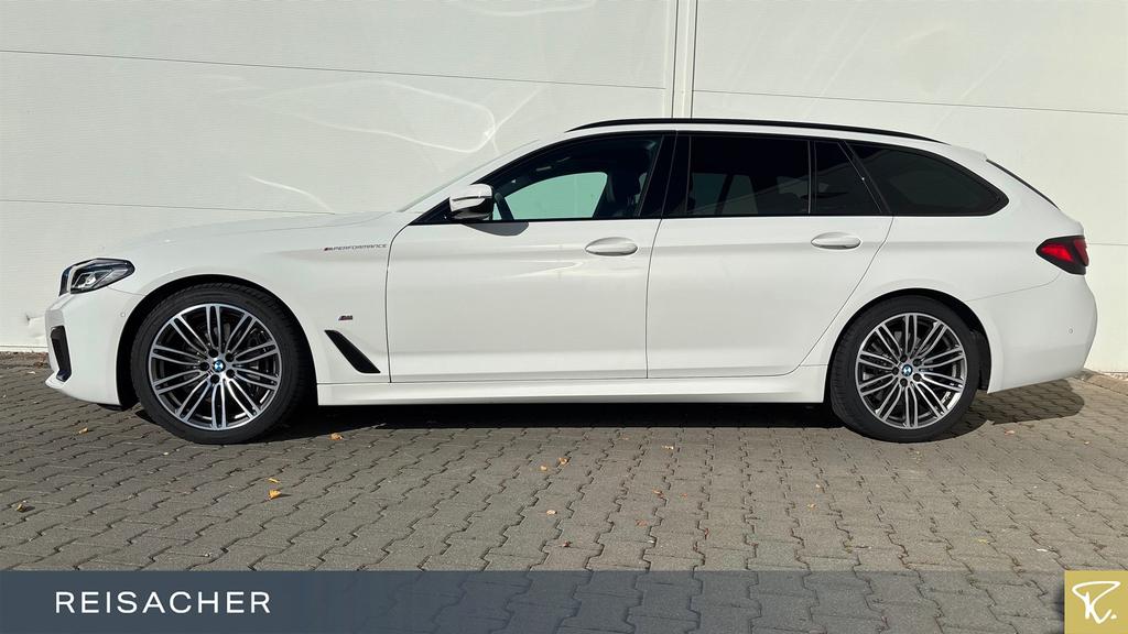 BMW 530 2022 г. Белый, пробег 32920 км