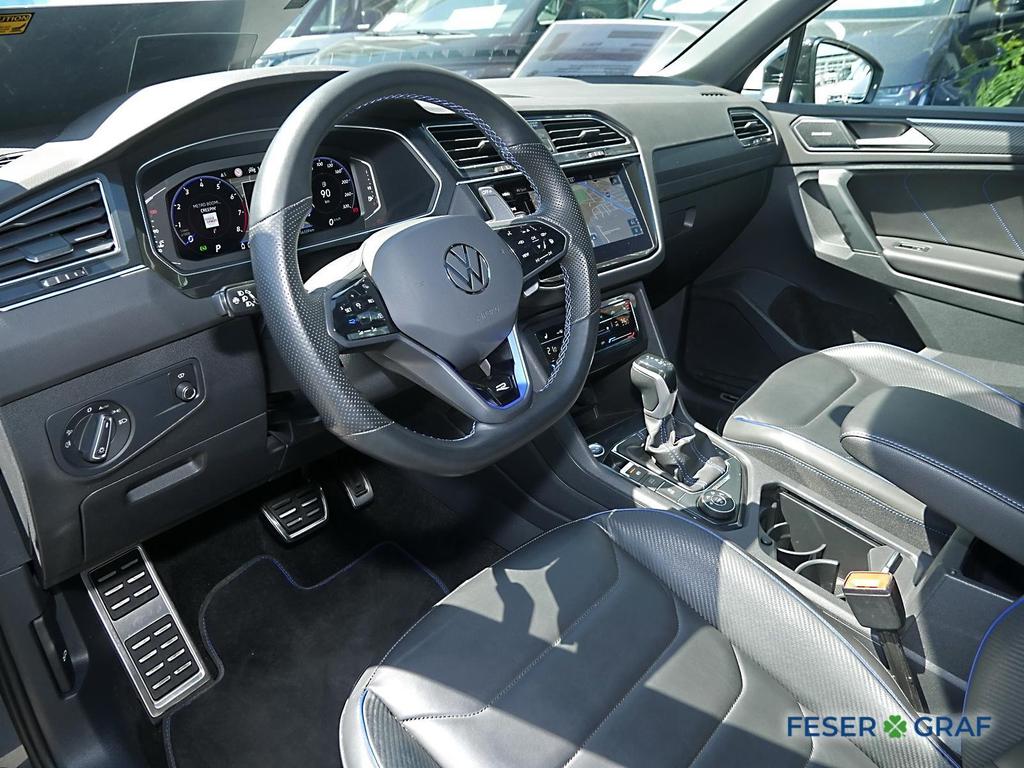 Volkswagen Tiguan 2023 г. Серый, пробег 56400 км