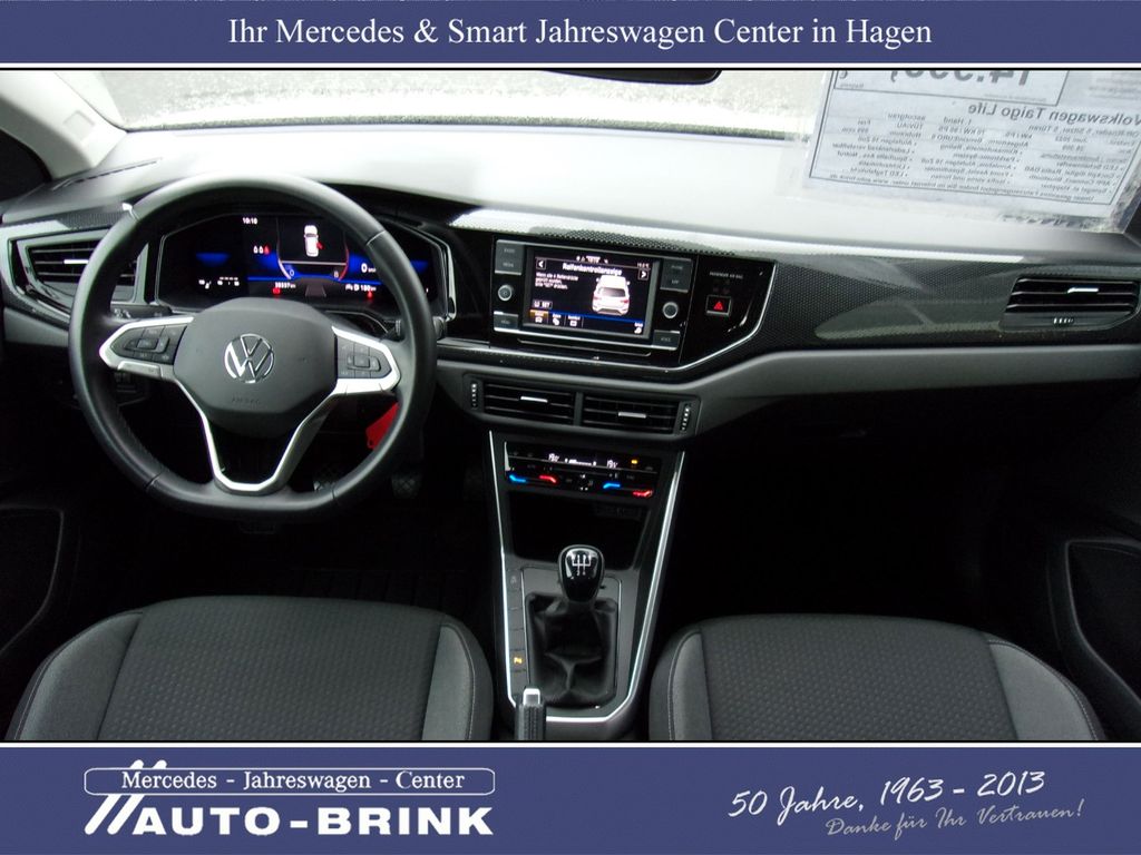 Volkswagen Taigo 2022 г. Серый, пробег 28309 км